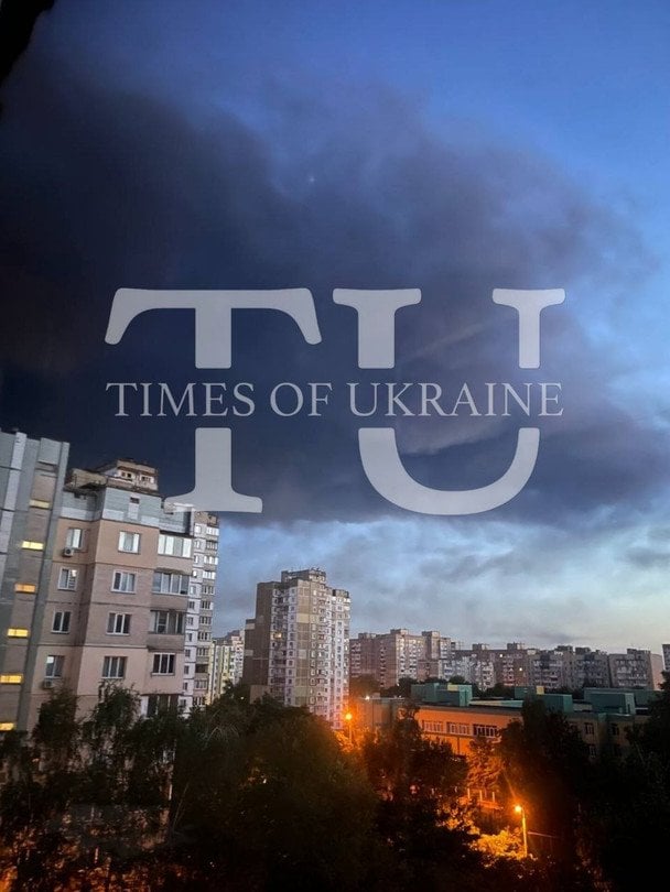 Росія масовано атакувала Київщину балістикою і крилатими ракетами: пошкодження зафіксували у п’яти районах Росія масовано атакувала Київщину балістикою і крилатими ракетами: пошкодження зафіксували у п’яти районах