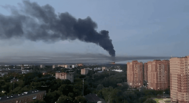 Московську область атакують БпЛА: повідомляється про удари по логістичних складах (відео)