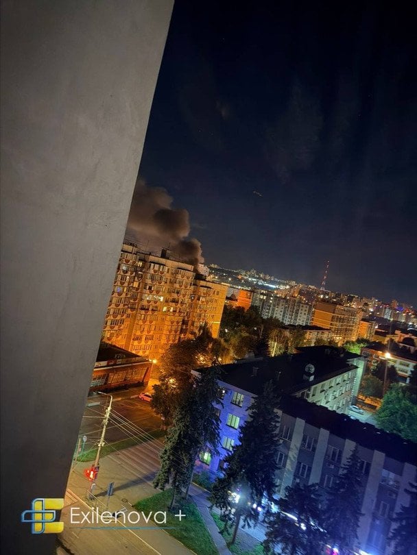 Бєлгород масовано атакували дрони: спалахнули квартири та авто, зникли світло і вода (фото, відео)
