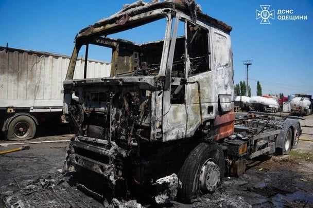 РФ ракетою вдарила по парку розваг на Одещині: загинули люди, серед поранених є дитина