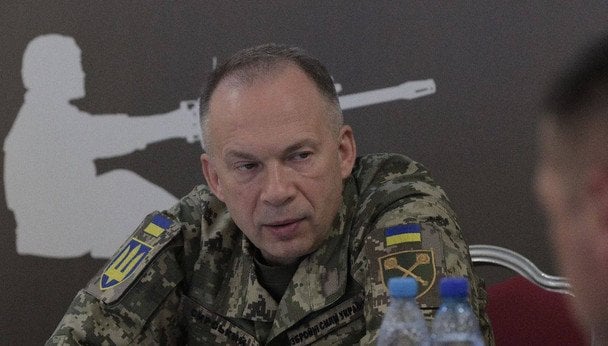 У Раді закликали Зеленського звільнити Сирського: готують запит