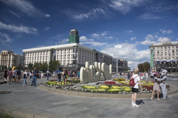 У Києві нарешті тепло, але це ненадовго: на столицю суне нове нашестя небезпечної негоди — дата