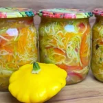 "Мене важко здивувати, але це – топчик". Не віддавайте кабачки сусідам – зробіть на зиму цей салат