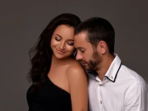 "Дуже багато говорити не можна". Гвоздьова розповіла, як її чоловік пов'язаний із ЗСУ