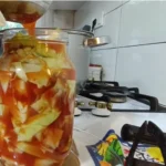 Маринована капуста в томатній пасті – швидкий рецепт смачної консервації на зиму