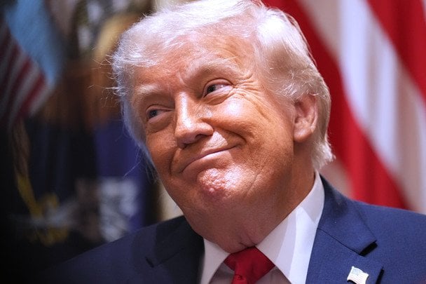 Трамп перейменував озеро в Канаді та замахнувся на два океани: яку назву дав