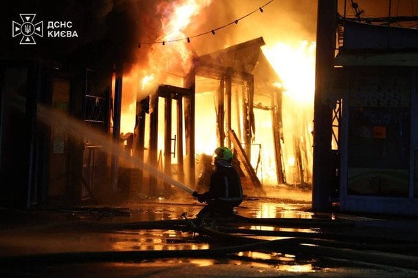 Київ у вогні: що відомо про наслідки балістичної атаки