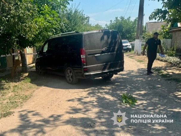 Виїжджала з подвір’я та збила власну дитину: на Одещині загинув однорічний хлопчик