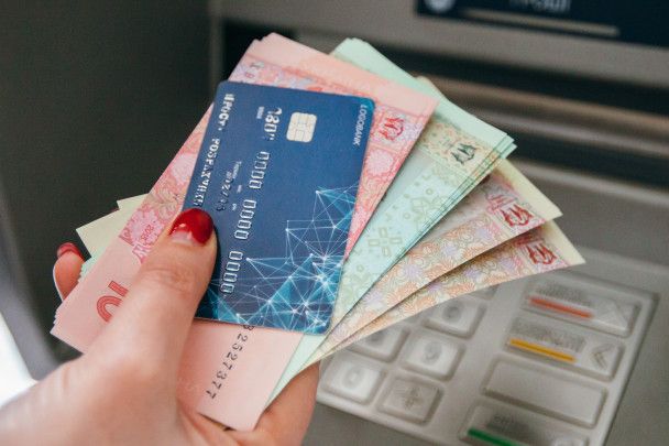 ПриватБанк поверне гроші: кому протягом доби зарахують кошти