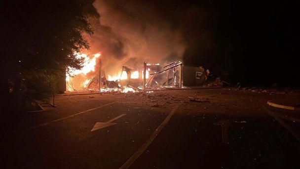 Росія вгатила по кордону з Молдовою: міжнародний пункт пропуску охопила пожежа, він не працює