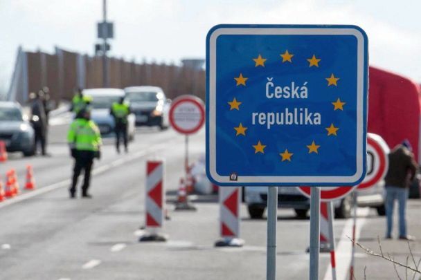 «Україна вітає такі зміни»: Чехія закрила двері для військовозобов'язаних українців