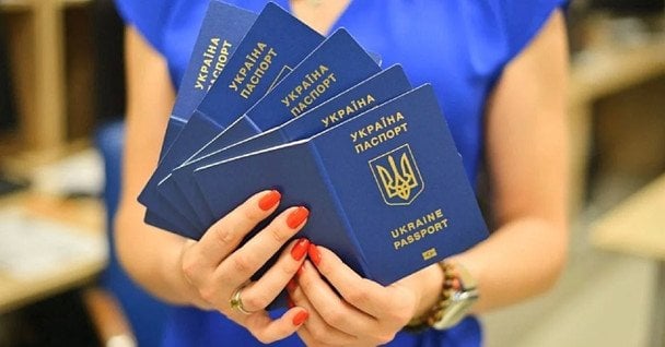 Українка змінила по-батькові і стала Катеринівна: матронім здивував усіх — що відомо