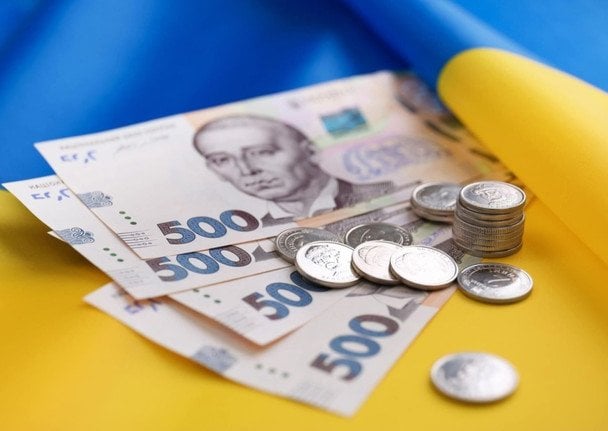 Не треба чекати 60 років: хто в Україні може вийти на пенсію у 40