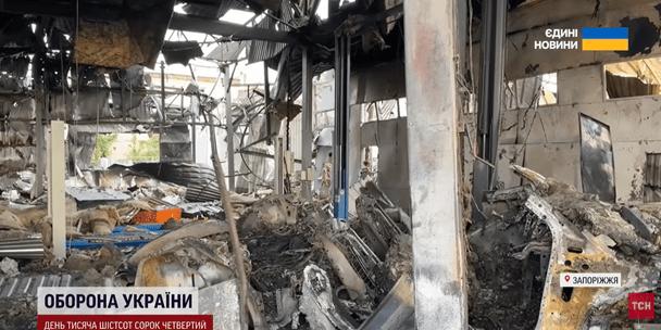 Потрощені підприємства, страшні пожежі та двоє загиблих: Росія масовано атакувала обласний центр України (фото, відео) Потрощені підприємства, страшні пожежі та двоє загиблих: Росія масовано атакувала обласний центр України (фото, відео)