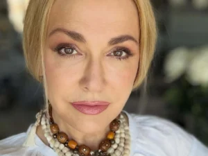 Ользі Сумській - 60. Як актриса ставиться до віку, чому конфліктує з сестрою та чи поїде з України
