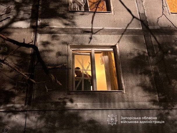 У Запоріжжі внаслідок російської атаки пошкоджено багатоповерхівки: що відомо (фото)