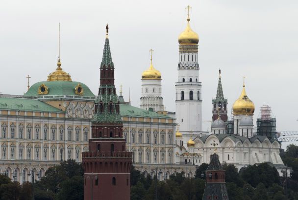 У Росії готуються до бунтів: Кремль посилює репресивний апарат і урізає соціалку