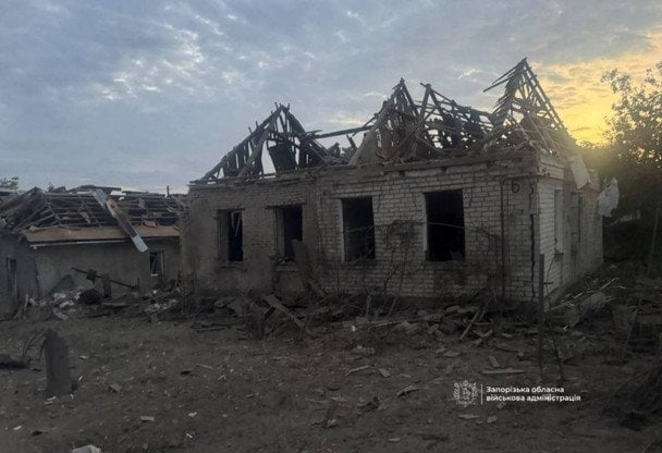 РФ зрання вдарила бомбами по великому обласному центру: цілі будинки розбиті в руїни, нові деталі (оновлено)