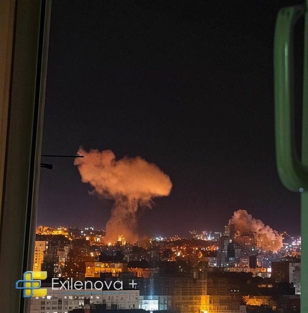 У Бєлгороді прогриміла серія потужних вибухів: повідомляють про масовану атаку дронів (відео)