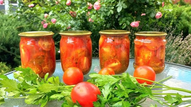 Мариновані помідори по-болгарськи на зиму: рецепт, перевірений часом