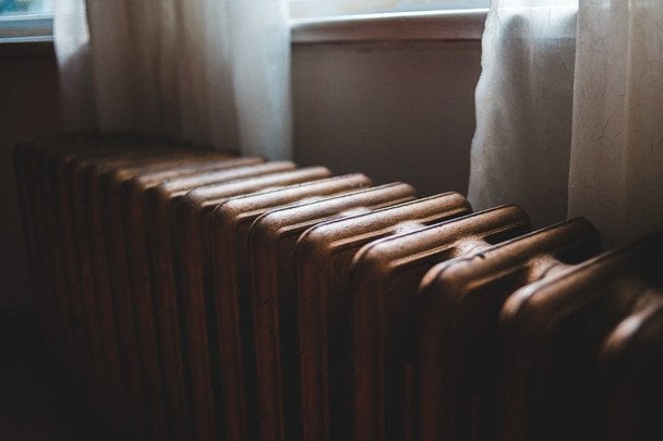 Окупанти провалюють підготовку Луганщини до зими: обсяги ремонту тепломереж різко скоротили
