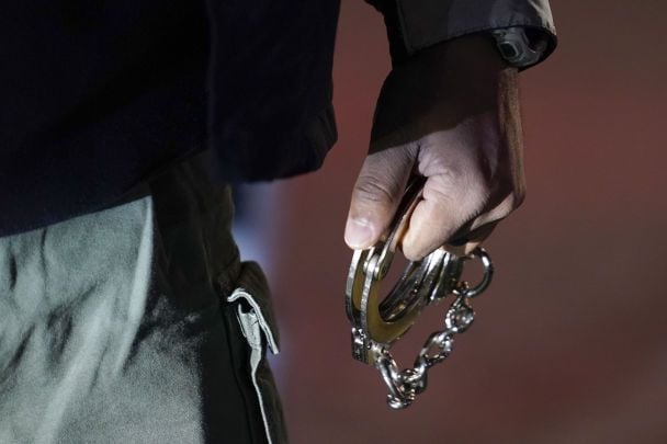 У Львові чоловік задушив жінку шнурівкою з кросівка