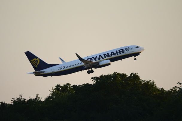 Пасажир Ryanair, якого ледь не висмоктало з літака, може розбагатіти