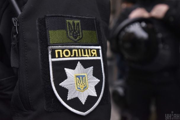 Сів за кермо позашляховика і пригрозив вибухом: у Білій Церкві затримали чоловіка
