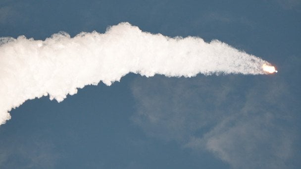 Апарат SpaceX на повному ходу вріжеться в Місяць 5 серпня: якими будуть наслідки