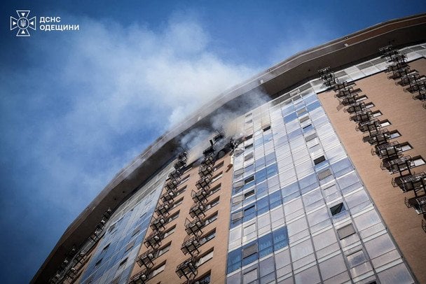Росіяни вдарили дронами по Одещині: серед постраждалих діти