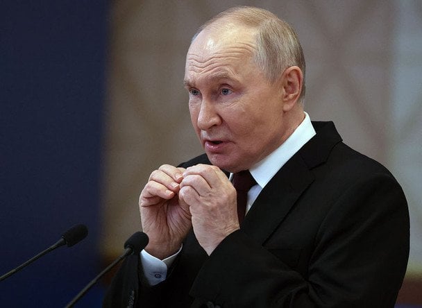 Улюблений курорт став небезпечним: чому Путін перестав літати до Сочі й ховається за Уралом