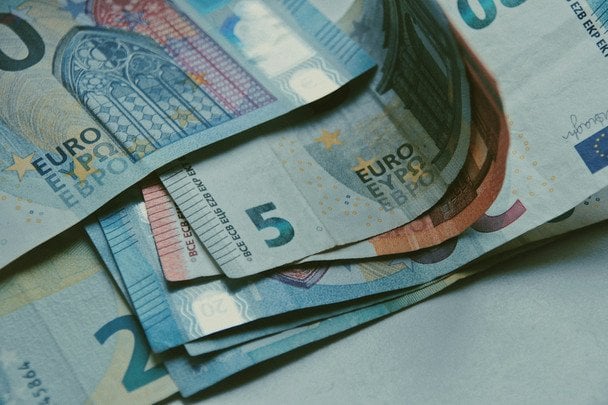 "Це виживання": біженка шокувала різницею у мінімалках в Україні та Німеччині