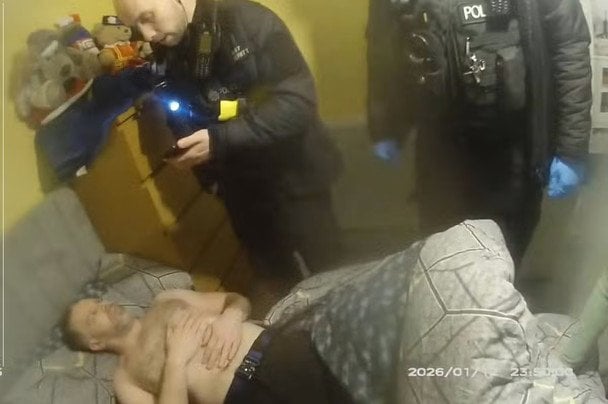 Зарізав мечем та закопав у лісі: ревнивець жорстоко розправився з новим обранцем колишньої