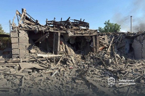 Росія вдарила бомбами по багатоповерхівках великого обласного центру, загинули люди — останні дані (оновлено)
