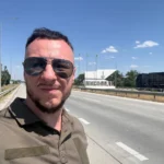 "Місто на хвилі". Фотограф Ревуцький показав справжнє життя прифронтового Миколаєва