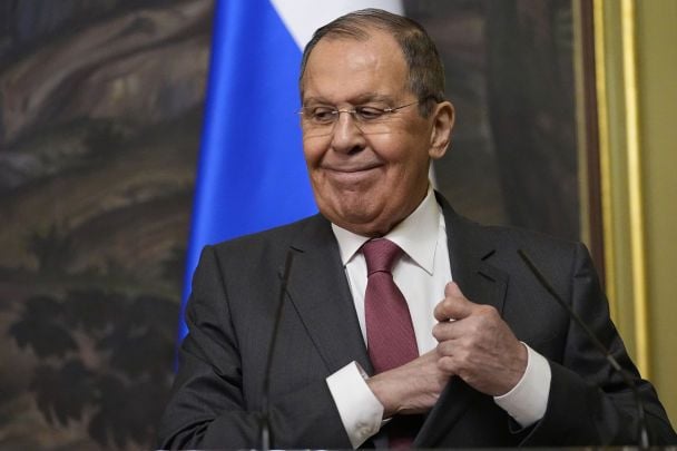 Переговори без припинення бойових дій: Лавров зухвало озвучив план Кремля