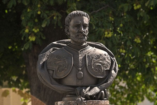 Замість Леніна в Києві з’явиться новий пам’ятник: оголошено конкурс