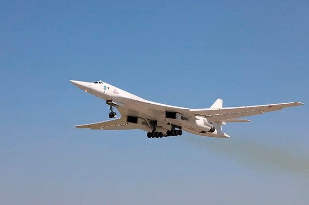 РФ могла запустити кілька хвиль ракет Х-101 з Ту-160: час підльоту до України