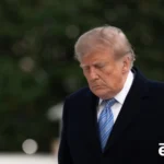 Трамп шукав, але впритул не бачив Рубіо, який сидів поруч із ним. Реакція держсекретаря – на відео