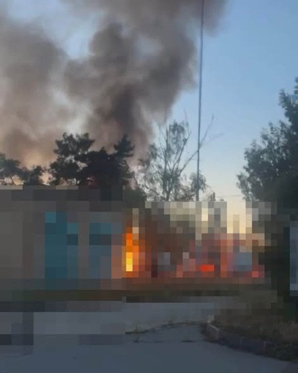 Росія атакувала Київщину — на місці удару вирує пожежа