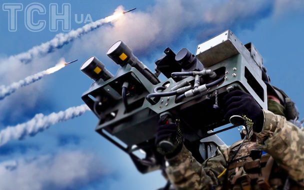Росія знову атакувала Київ: пролунали вибухи, безпілотник впав на будівлю (оновлено)