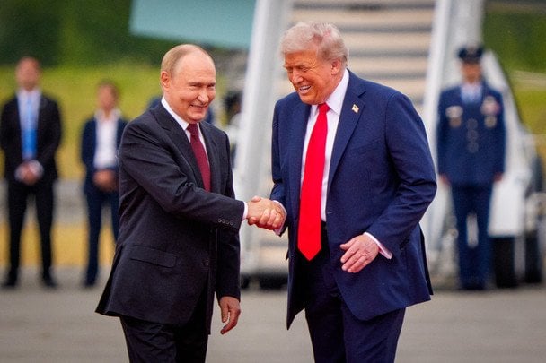 Путін використовує Трампа, щоб виграти час у війні: заява очільника МЗС Естонії