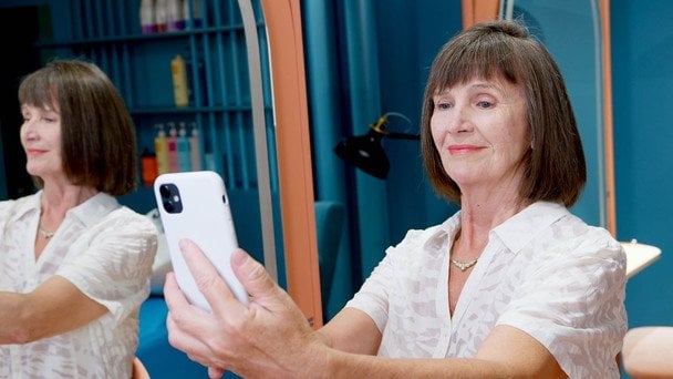 Десять зачісок, які миттєво омолоджують жінок після 60: стилісти назвали найефектніші варіанти