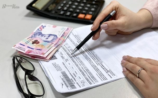 Світло здешевшає, але не для всіх: скільки коштуватиме кіловат від 1 жовтня і кому дадуть знижку