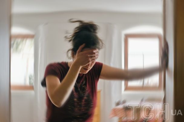 Мігрені, здуття та "туман" у голові: перші ознаки клімаксу, які можуть початися вже у 30 років