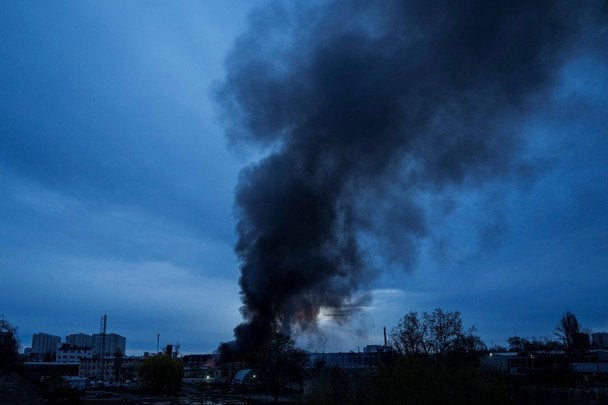 Тернопіль зрання розривають вибухи