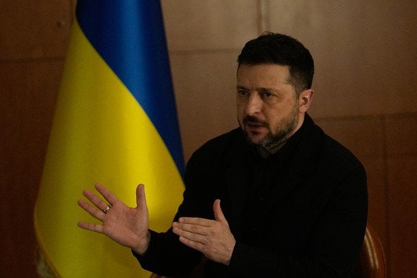 РФ вдарила по аеропортах у Києві і Борисполі: Зеленський повідомив деталі