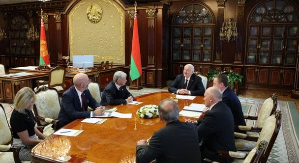 Лукашенко зустрівся з делегацією США: про що говорили три години