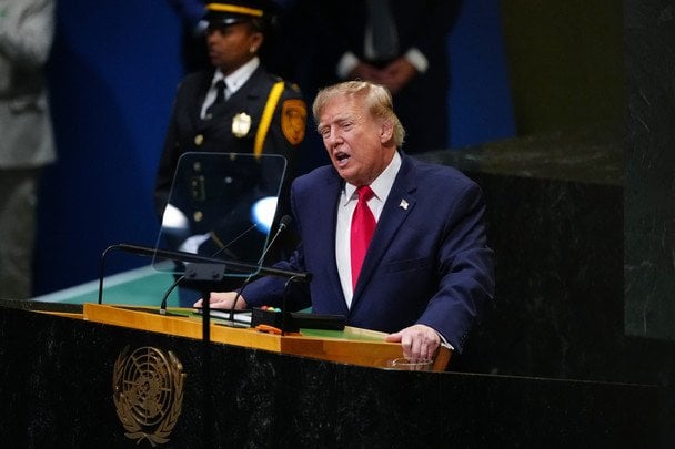 Трамп назвав шокувальні втрати у війні РФ проти України та закликав до угоди