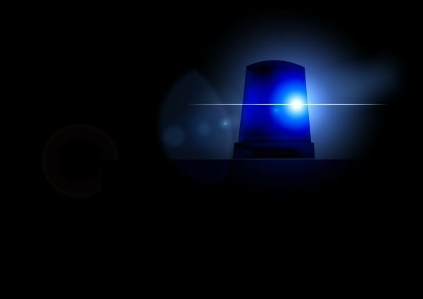 Київ під балістичною атакою: уламки впали у чотирьох районах, медики їдуть на виклики
